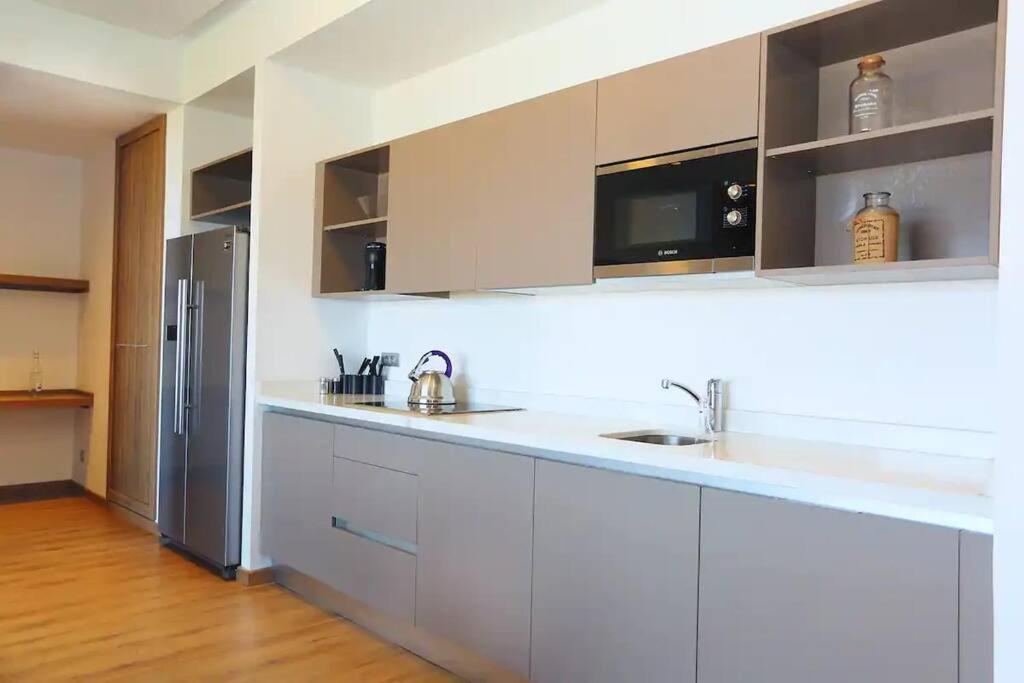 Luxury Apartment At Corniche , Seaview Close Beach Casablanca Ngoại thất bức ảnh