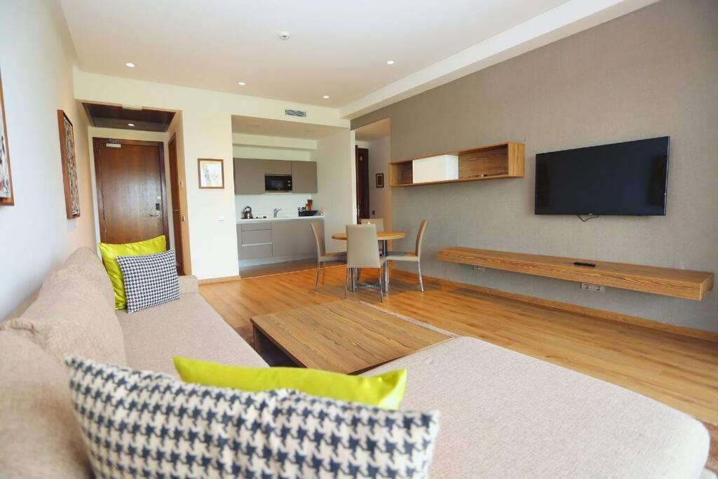 Luxury Apartment At Corniche , Seaview Close Beach Casablanca Ngoại thất bức ảnh